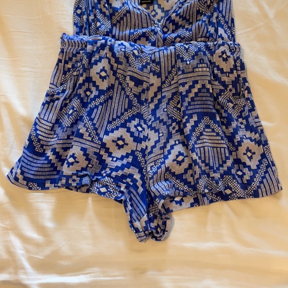 Blue and white mini romper - Picture 3 of 4